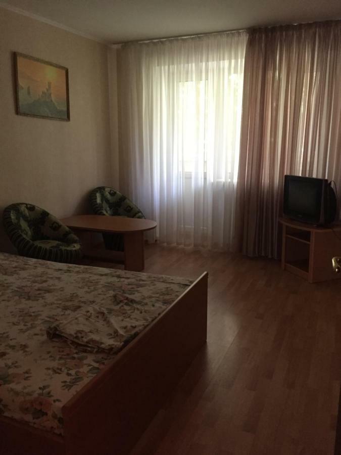 2-Х Комнатная Квартира, Первая Линия От Моря Lejlighed Tjornomorsk Eksteriør billede